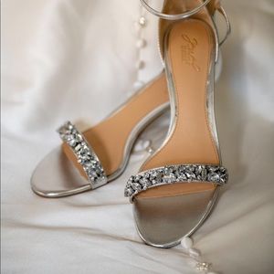 Badgley Mischka kitten-heel evening shoes
